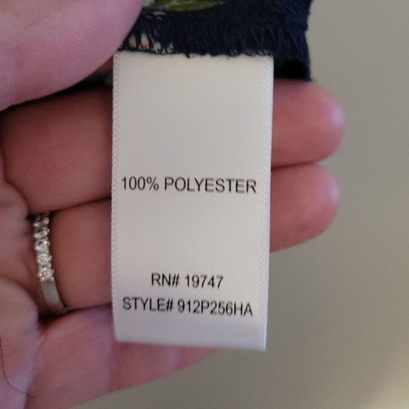 Counterparts size S flowered blouse - Picture 6 of 6